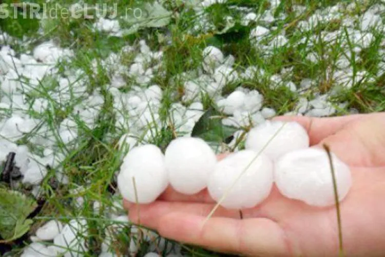 Grindină și ploi la Cluj! Meteorologii au emis ACUM avertizarea