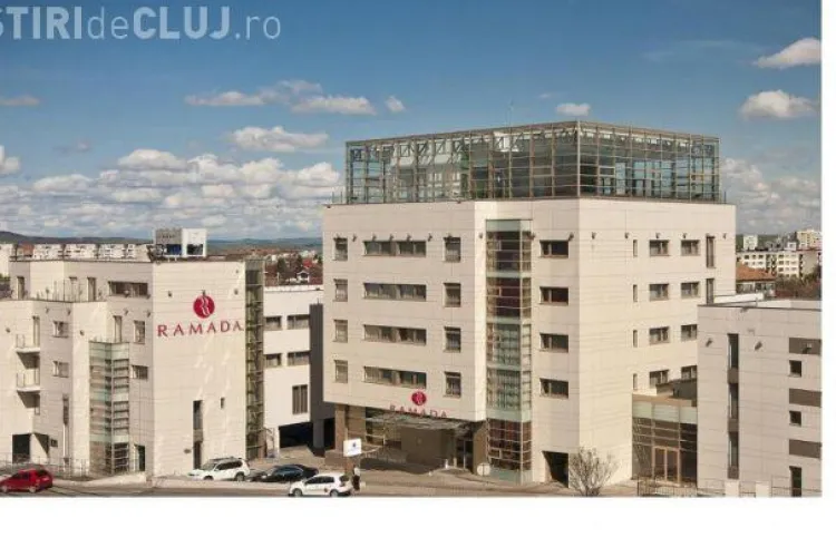 Ratingul Hotelului Ramada a scăzut pe Facebook, după scandalul ”alăptați la WC”