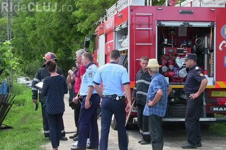 Tragedie într-o comună clujeană! Un bătrân a ars de viu în urma unei explozii VIDEO