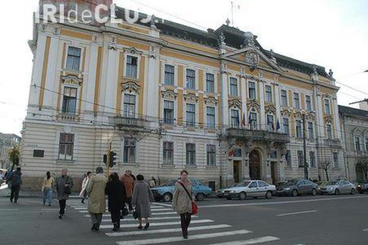 Peste 1.000 de angajați de la Primăria Cluj-Napoca sunt în grevă