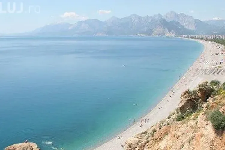 Atac cu bombă lângă Antalya