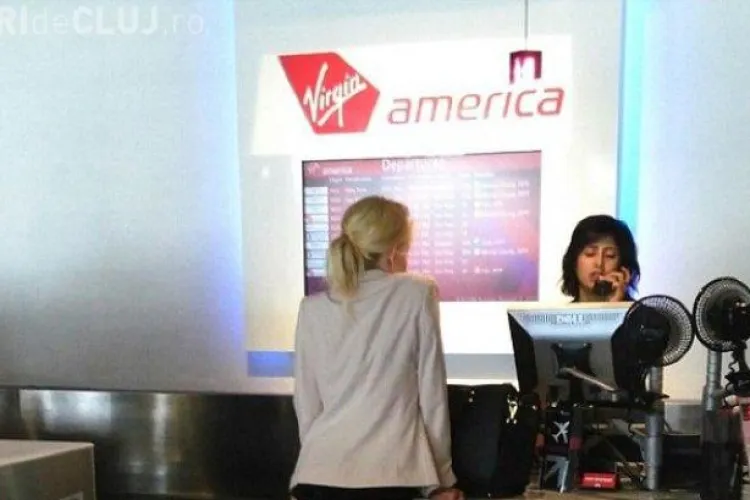 O tânără s-a prezentat la aeroport în lenjerie intimă - FOTO