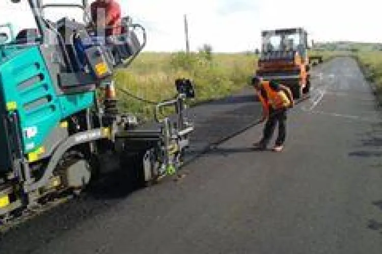 CJ Cluj lucrează la 19 drumuri județene. Vezi care sunt drumurile care se modernizează