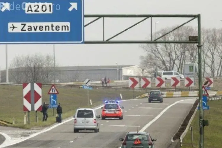 Alertă cu bombă în două avioane ce urmează să aterizeze la Bruxelles / UPDATE: Avioanele au aterizat fără probleme