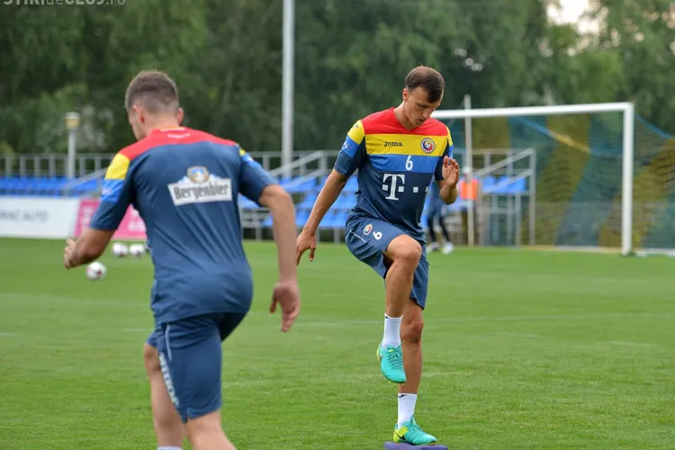 România joacă fără unul dintre fundașii de bază, în meciul de la Cluj. Chiricheș a abandonat pregătirile