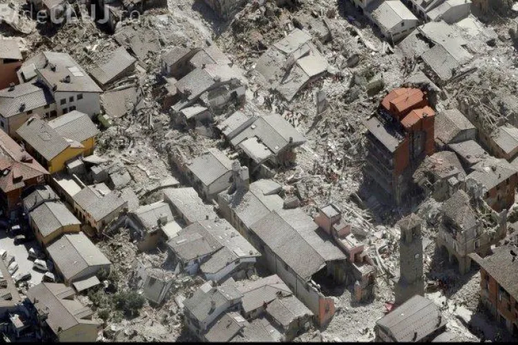 Doi români furau din ruinele din Amatrice. Au fost arestați