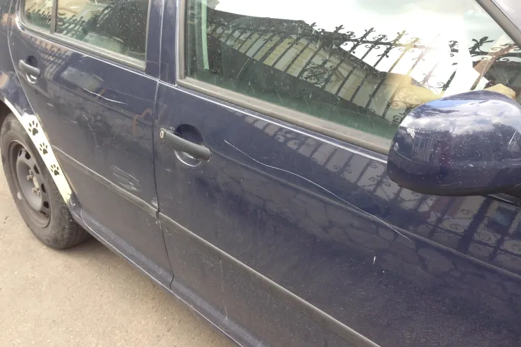 20 de mașini zâriate pe strada Andrei Mureșanu, din Cluj-Napoca - FOTO