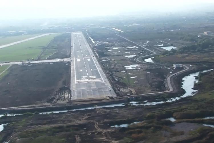 Exproprieri în zona Aeroportului Cluj. CJ Cluj vrea să extindă pista până la 3.500 de metri