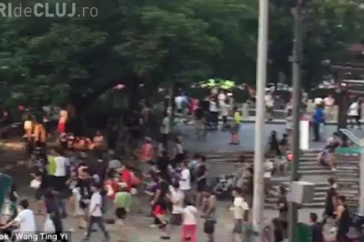 Invazie într-o capitală, după ce un Pokemon rar a fost anunţat în zonă