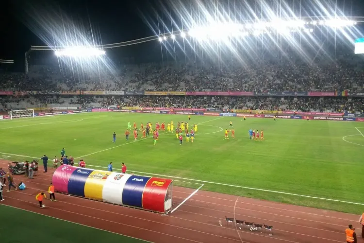 Naționala HUIDUITĂ la Cluj! vezi RATAREA MONUMENTALĂ a lui Stanciu - VIDEO