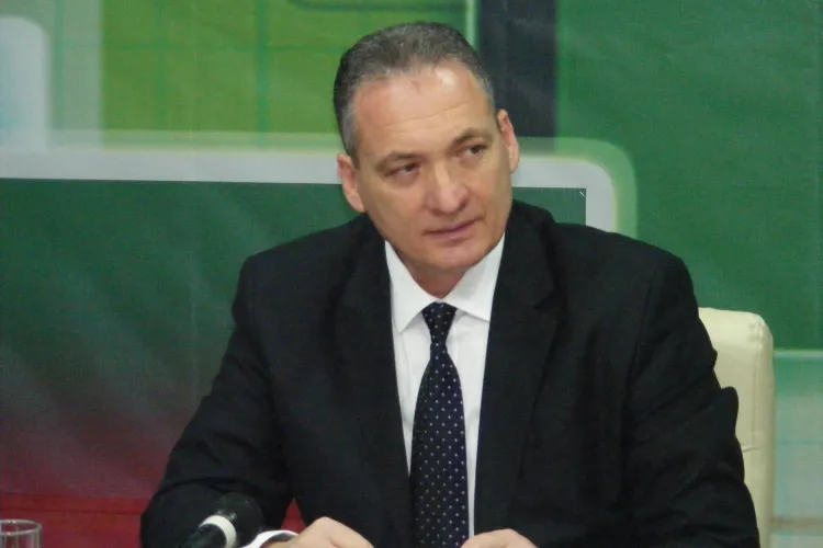 PNL Cluj: Senatorul Alexandru Cordoş a votat împotriva cercetării penale a lui Gabriel Oprea