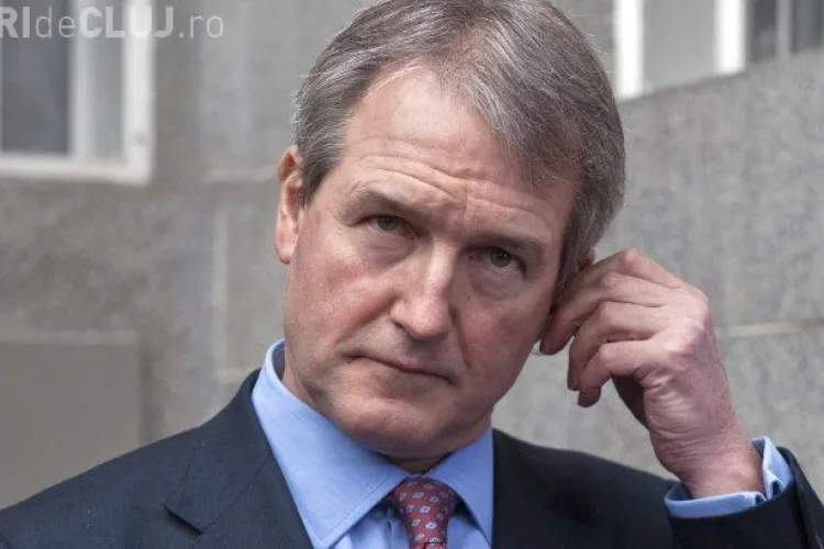 Deputat britanic: Românii nu știu să folosească telefoane mobile. Sunt buni numai la căpşuni