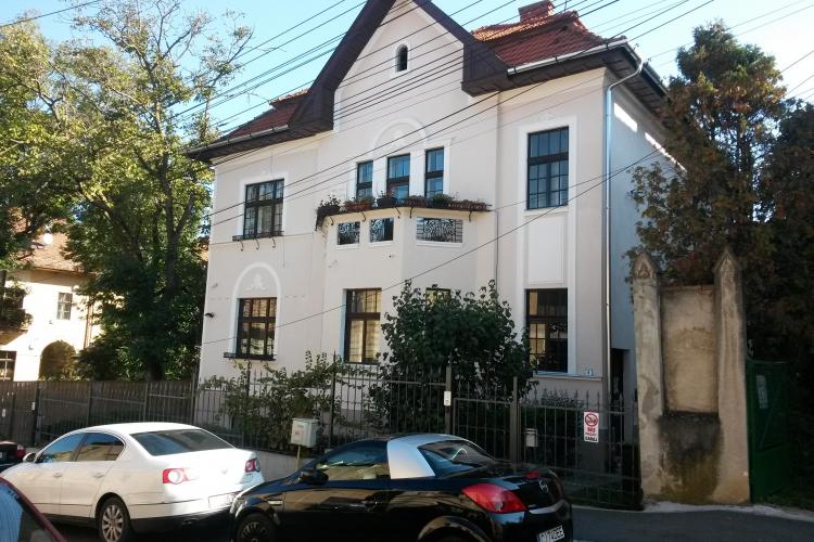 Percheziții DNA la viceprimărița Anna Horvath acasă și la biroul de la Primăria Cluj-Napoca