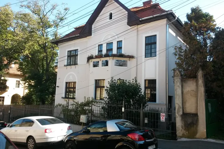 Percheziții DNA la viceprimărița Anna Horvath acasă și la biroul de la Primăria Cluj-Napoca