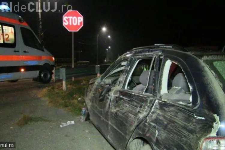 CLUJ: Centura de siguranță i-a salvat viața unui șofer de 19 ani! S-a rostogolit cu mașina VIDEO