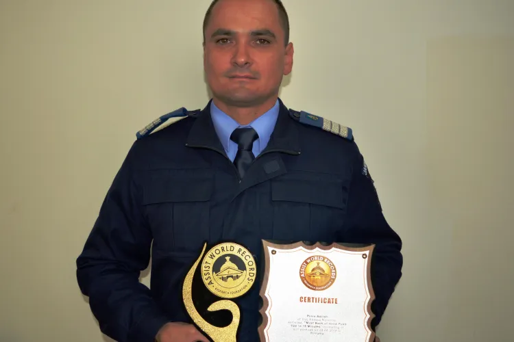 Jandarm clujean, omologat de Cartea Recordurilor pentru cele mai multe flotări pe dosul palmelor