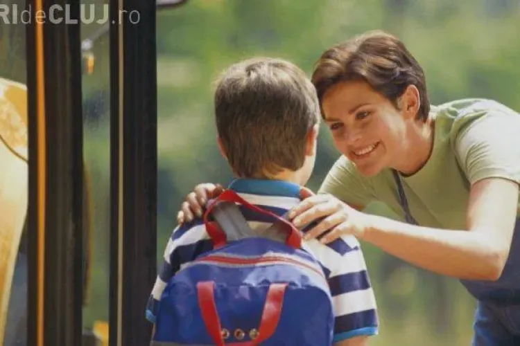 Şi-a lăsat copilul la şcoală şi apoi a ajuns pe mâna poliţiei pentru FAPTA ei