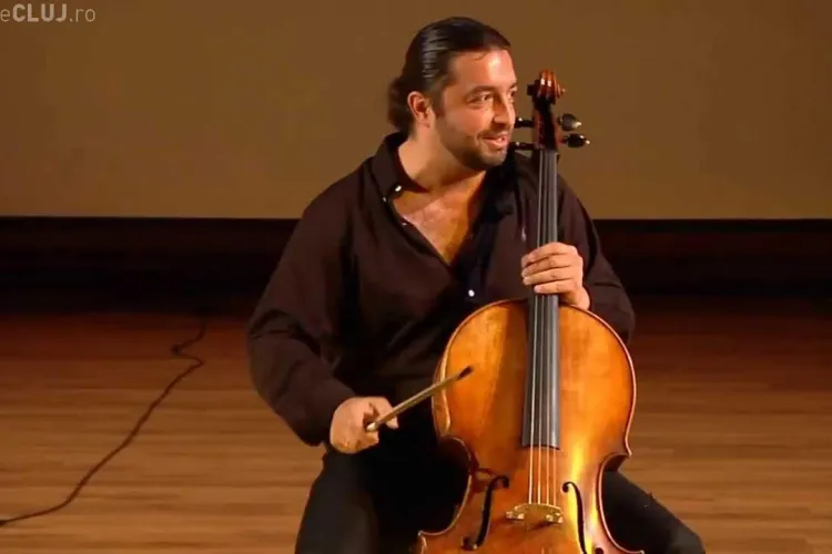 Violoncelistul Adrian Naidin a căzut de la etaj, după ce mascații au spart ușa căutând o cultură de canabis