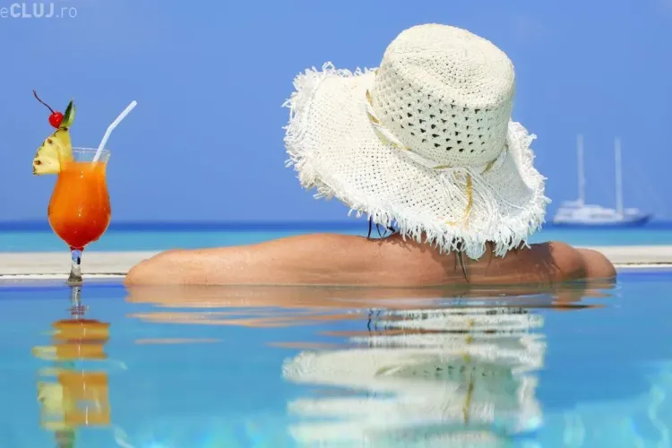 Jumătate dintre agenţiile de turism din România şi-au pierdut licenţa. VEZI LISTA