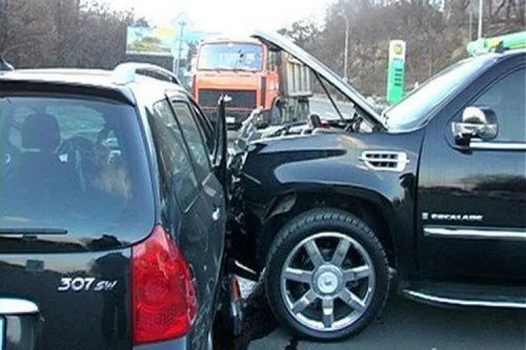 Senatul a adoptat Legea RCA. ASF va stabili un tarif de referinţă