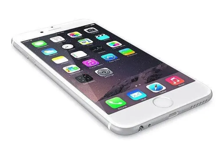 O femeie le-a cerut amanților ei, 20 la număr, câte un iPhone 7. Incredibil ce a făcut apoi