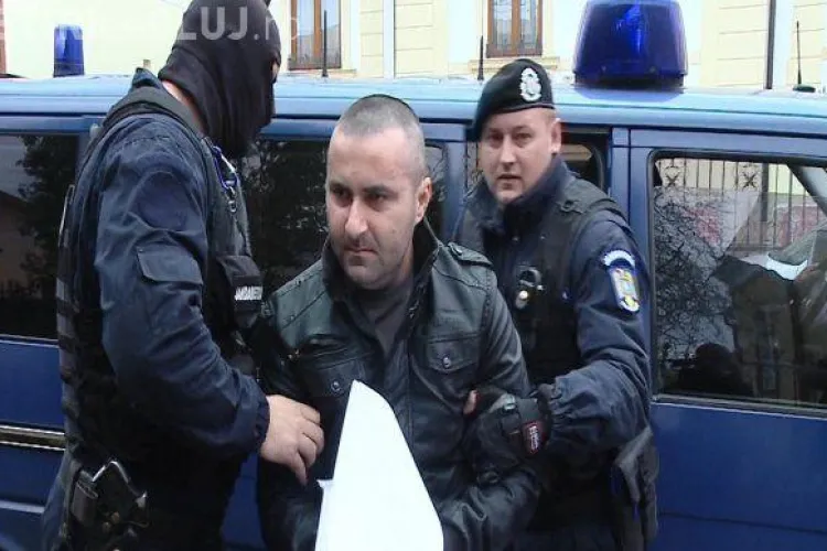 Noi dovezi despre hackerul clujean care ar fi spart site-ul Președinției. Ancheta procurorilor este CONTESTATĂ