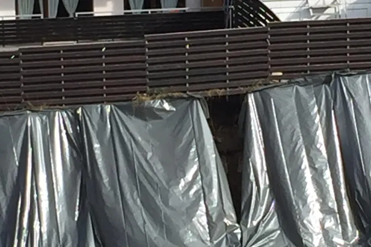 Cum se lucrează în cartierul Bună Ziua: Se surpă totul în jur - FOTO/ UPDATE - POZIȚIA CONSTRUCTORULUI