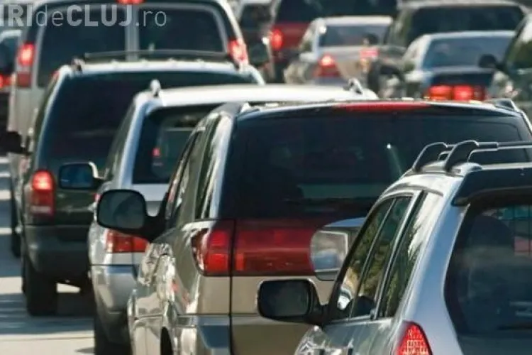 Ce soluție este pentru traficul BLOCAT de pe strada Câmpului. Emil Boc: Centura va salva situația