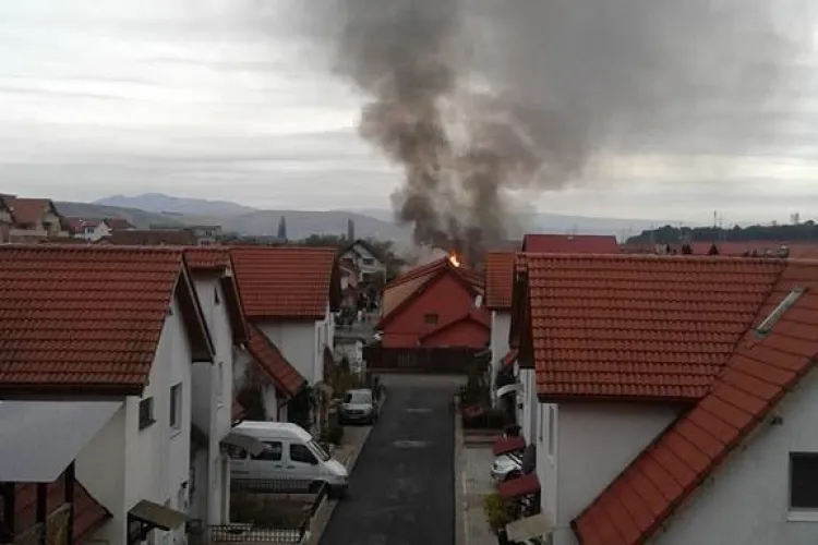 Incendiu în Florești, la un duplex. Ce s-a întâmplat