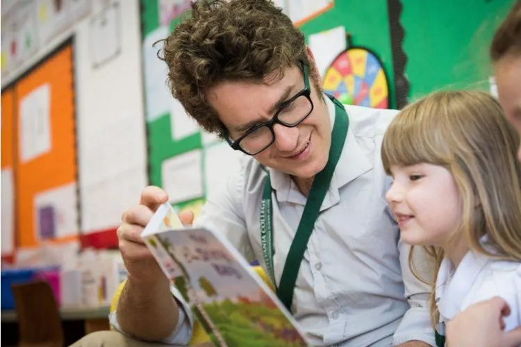 Bal caritabil organizat de Transylvania College. Vor să acorde 10 burse unor elevi cu rezultate deosebite