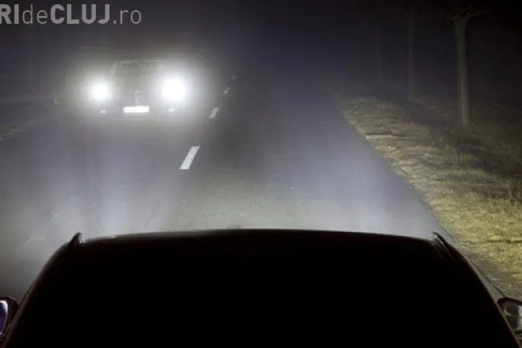 Șoferii care orbesc cu faza lungă sunt ASPRU pedepsiți