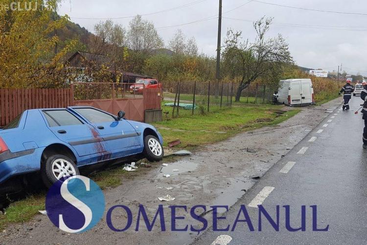 Accident pe un drum din Cluj. O persoană a ajuns la spital VIDEO