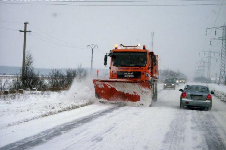 În Cluj nu mai sunt drumuri județene blocate de zăpadă   
