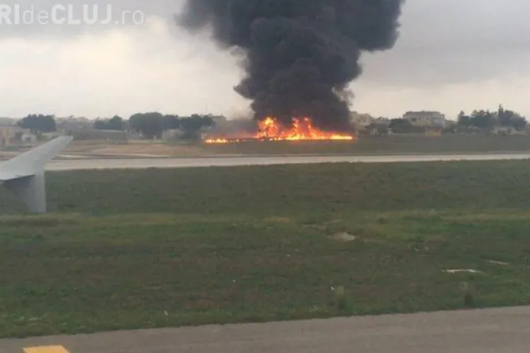Un avion care transporta oficiali UE s-a prăbușit. Cel puțin cinci persoane au murit 