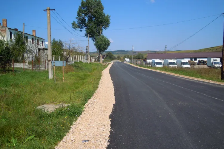 Pe drumurile județene din Cluj vor fi montate indicatoare rutiere noi