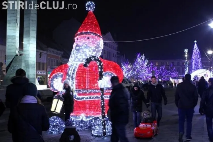 Moş Nicolae ajunge în Piaţa Unirii, luni seara. Vor fi multe surprize și un concert
