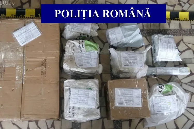 Cum își distribuie vânzătorii de petarde de la Cluj marfa în toată țara. Polițiștii au confiscat articole pirotehnice de peste 10.000 lei FOTO