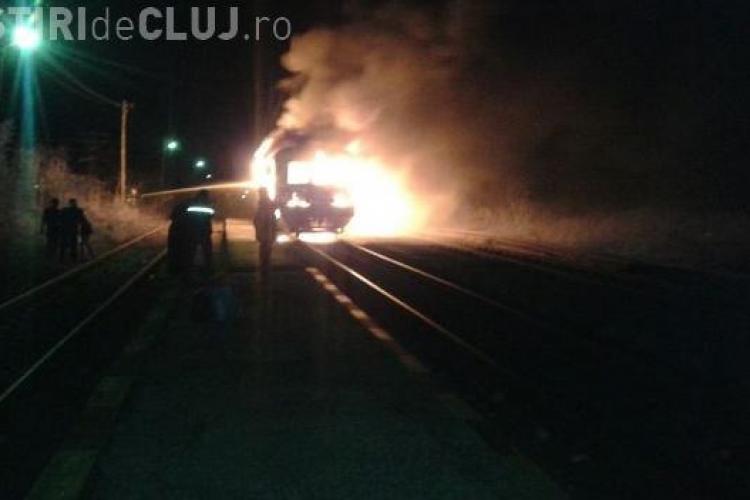 Accident în România! Un tren de navetiști a luat foc în mers