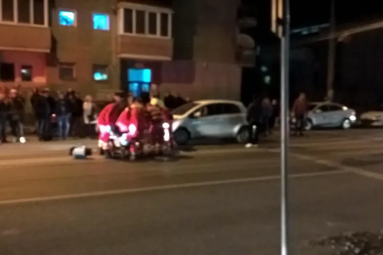 Pieton accidentat grav pe Bulevardul Muncii. O șoferiță l-a lovit în timp ce traversa strada VIDEO
