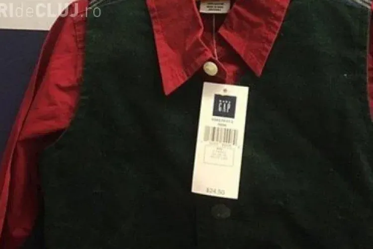 Un client a returnat la magazin o cămașă cumpărată acum 17 ani