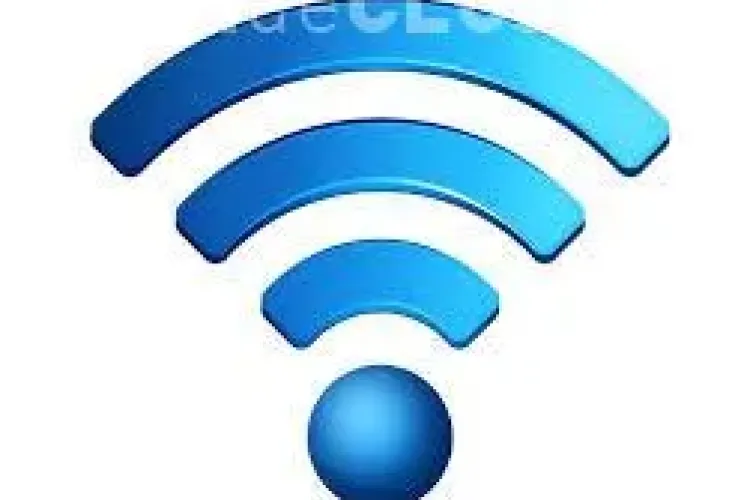 Pericolul internetului gratuit. Un hacker a preluat controlul rețelei publice de WiFi a unui întreg oraș