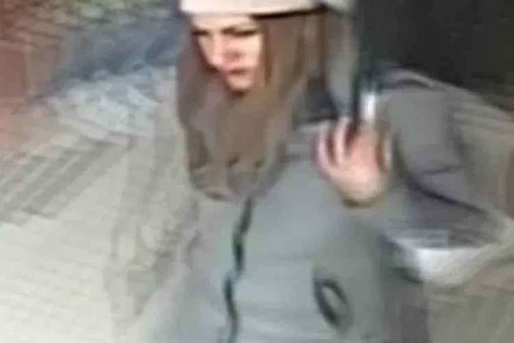    Hoața de genți de la Dej, prinsă de polițiști. A fost găsită după ce a comis un nou furt, la Cluj FOTO