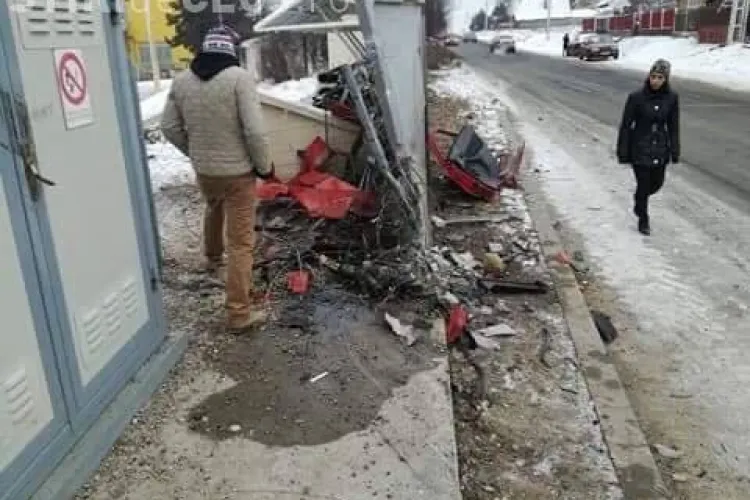 Detalii de la groaznicul accident din Aghireșu. Clujeanul care a murit și-a călcat propria soție cu mașina, apoi a intrat direct în zid