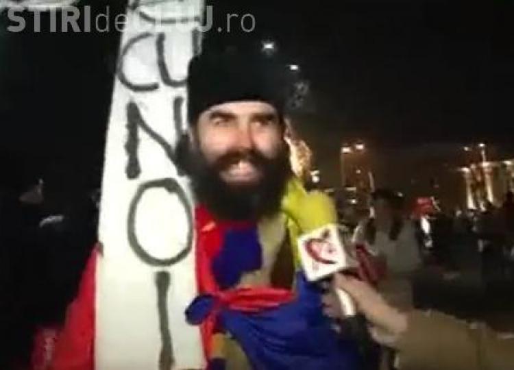 Arrange hostility rookie Mesajul unui călugăr venit la protestul din București, devenit viral: Am  venit să mă rog. Altă întrebare! VIDEO - Ştiri de Cluj