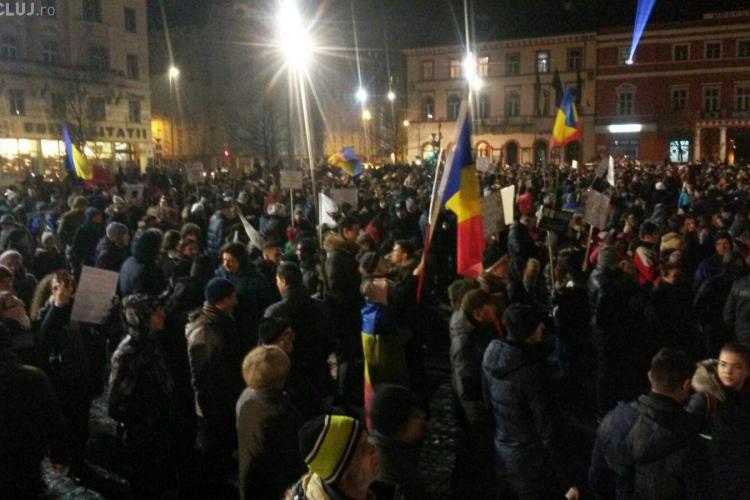 UPDATE Ziua șapte de proteste la Cluj! Aproximativ 10.000 de oameni sau venit la manifestații FOTO/VIDEO