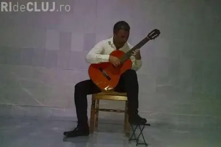 Ce mai pun românii la vânzare pe internet. La ce sumă URIAȘĂ vrea un băcăuan să își vândă ”tabloul” la care a lucrat 7 ani FOTO