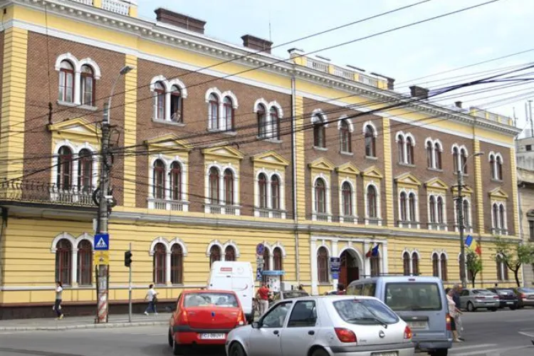 Cluj: Pană de curent la ANAF. Oamenii au stat în PLUS două ore la coadă 