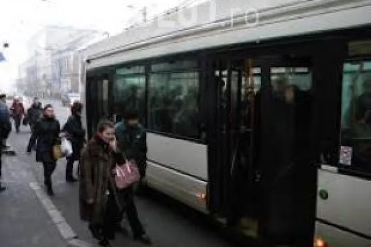 Dezbatere! Se discută despre benzi dedicate pentru transport pe Bd. 21 decembrie 1989 - str. Memorandumului