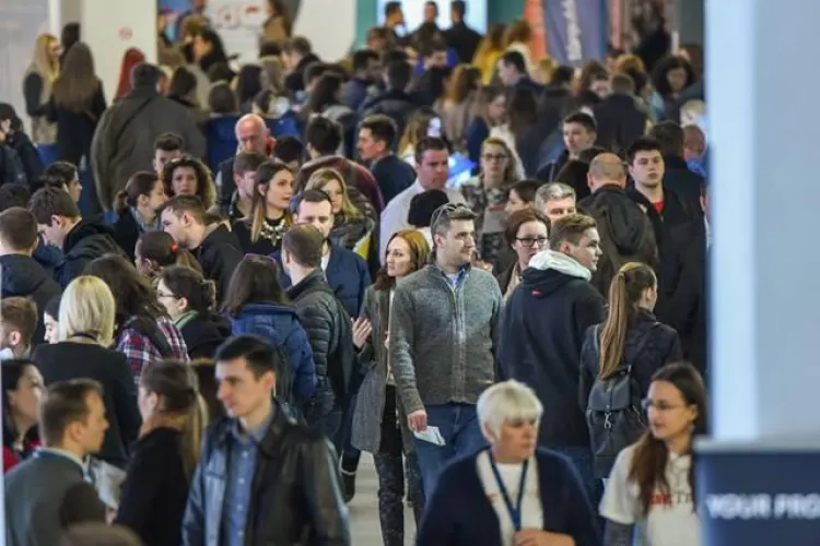 1.500 de IT -iști se pot angaja azi și mâine la Cluj, la Târgul de Cariere în IT