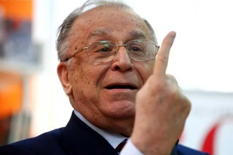 Ion Iliescu a fost audiat în dosarul Revoluţiei. Întrebat dacă se simte vinovat: Ar trebui să aveţi cât de cât discernământ